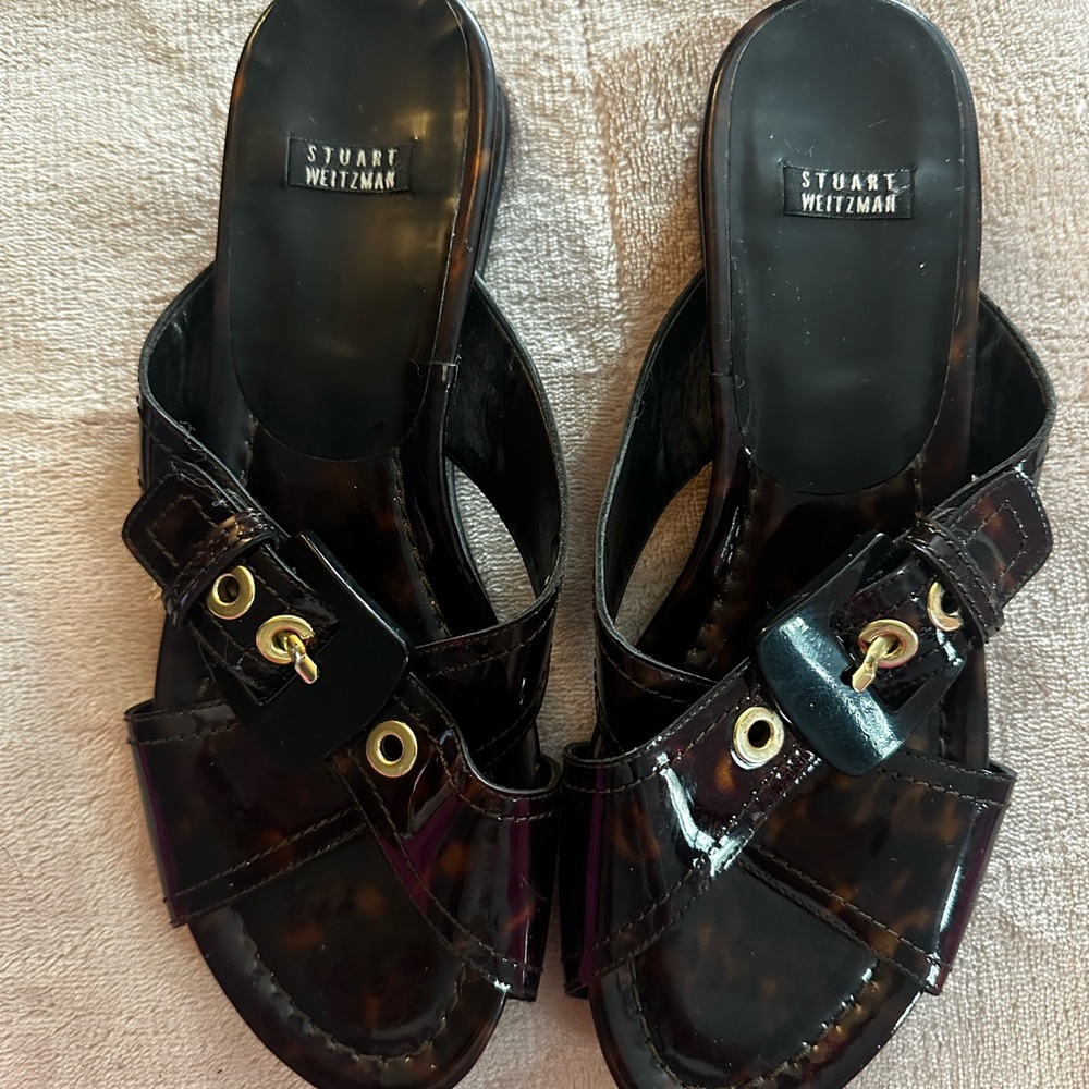 Stuart Weitzman vintage tortoise print buckle detail sandals